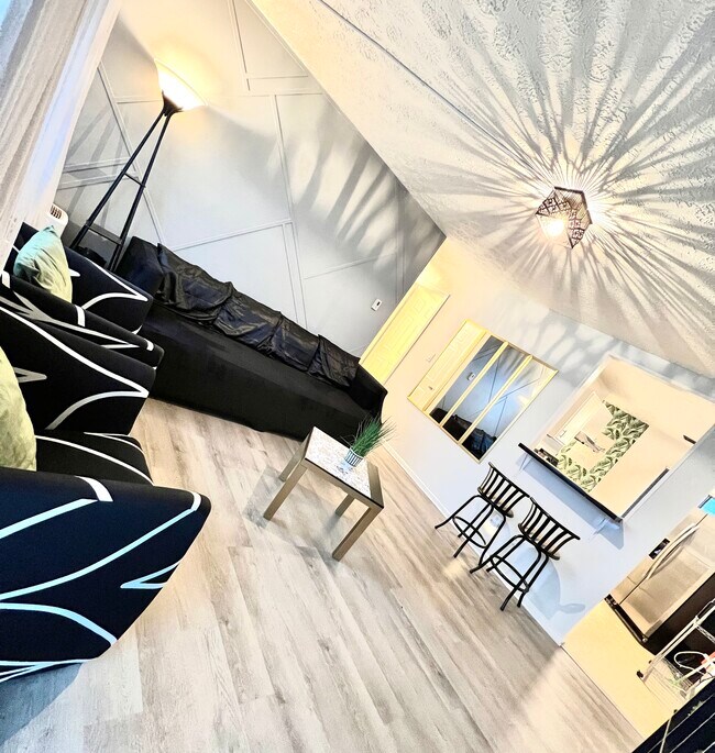 Foto del edificio - 1812 Kent St