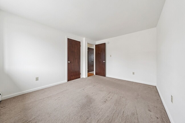 Building Photo - Losson Garden Apartments