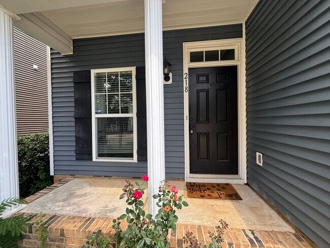 Foto del edificio - 218 Northwood St