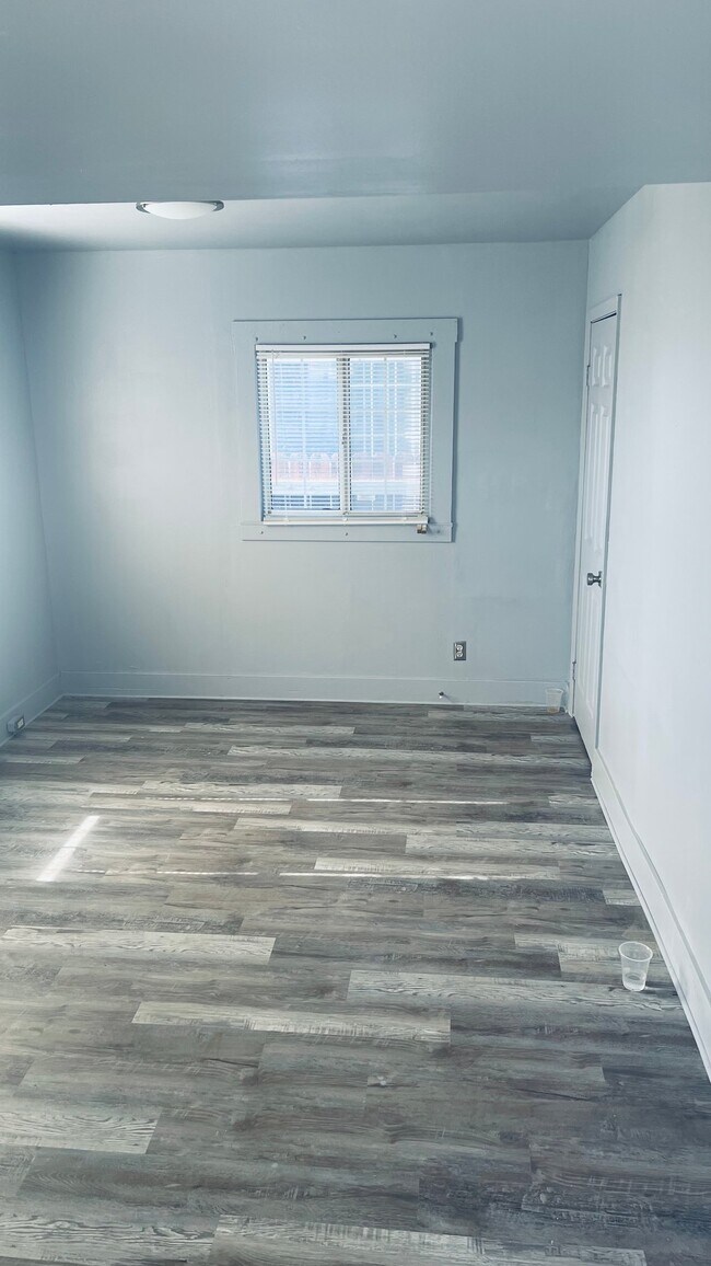 Foto del edificio - 5941 Rose Ave