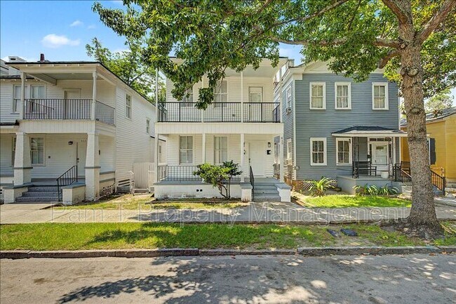 Foto del edificio - 615 W 39th St