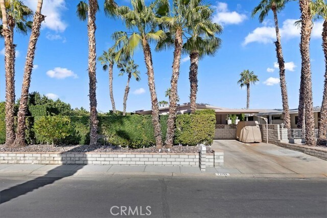 Building Photo - 73182 Palm Greens Pkwy