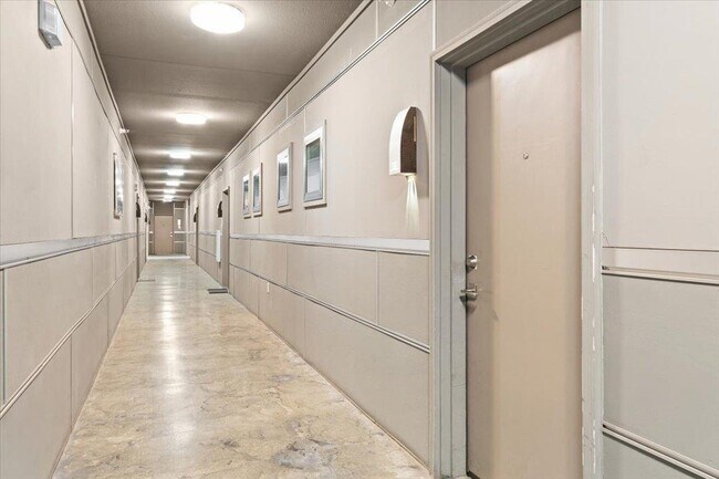 Foto del edificio - 3600 S Lamar Blvd