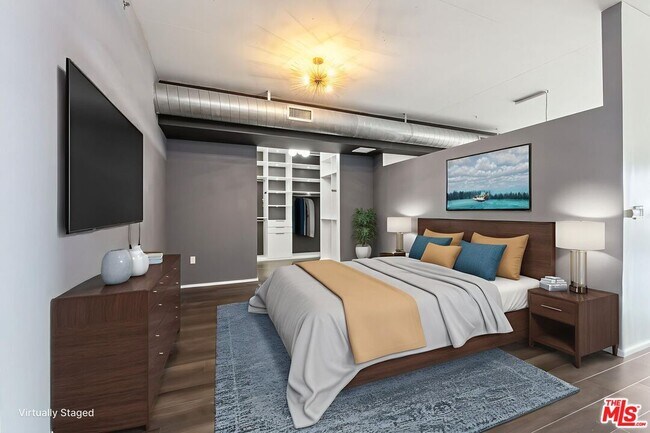 Building Photo - 1111 S Grand Ave