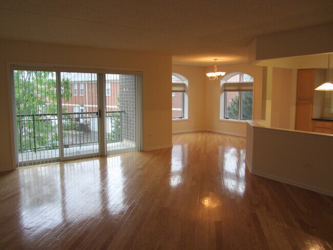 Foto del edificio - 5105 Madison St