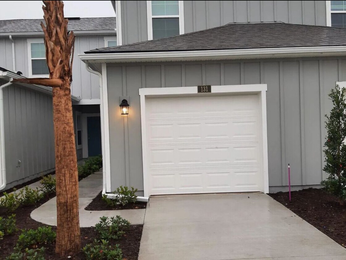 Foto principal - 131 Pomona Wy