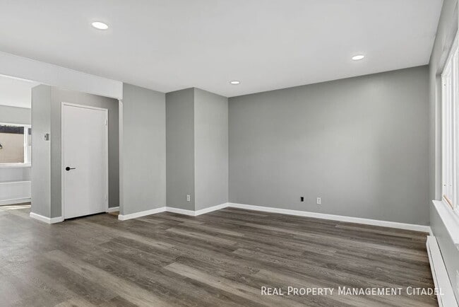 Foto del edificio - 11104 Grant Way