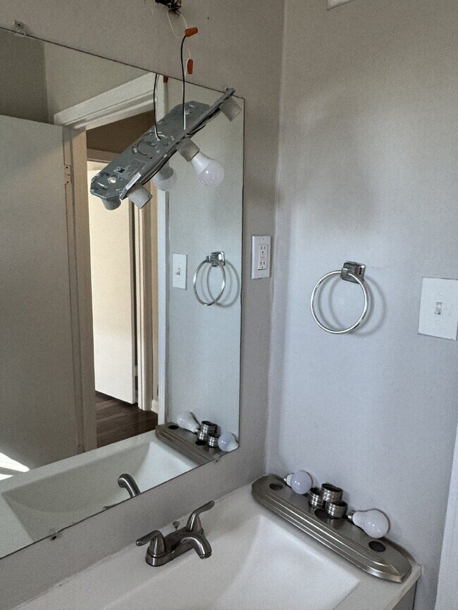 Foto del edificio - 2195 Cassie Ave