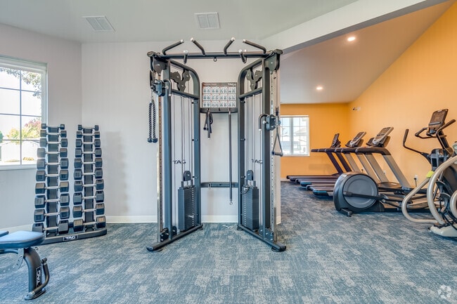 Fitness Center - Crystal Lake