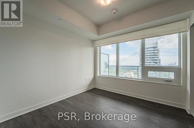 Photo du bâtiment - 195 Redpath Ave