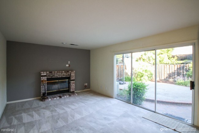 Building Photo - 812 Spring Brook Dr
