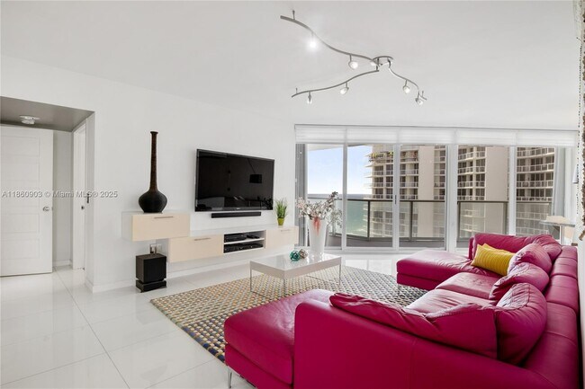 Foto del edificio - 16445 Collins Ave