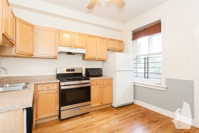 Building Photo - 2941 N Halsted St