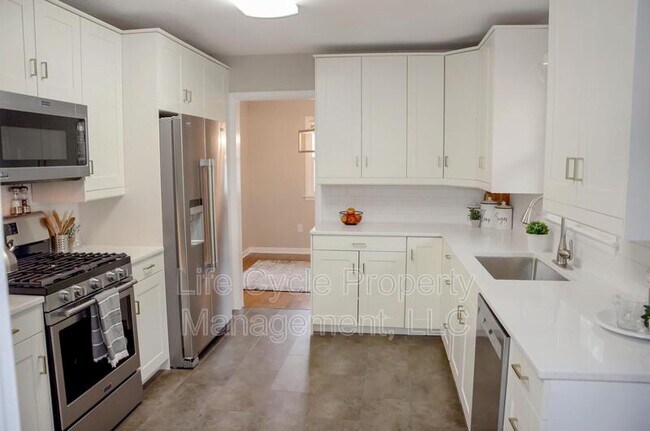 Foto del edificio - 3462 Senora Ave SE