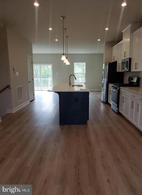 Building Photo - 1730 Atlas Dr