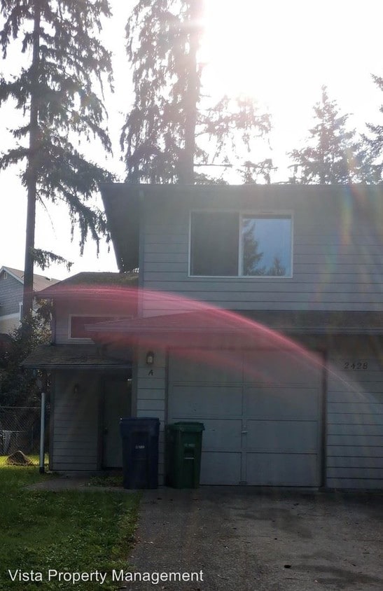 Primary Photo - 2428 Poplar St SE