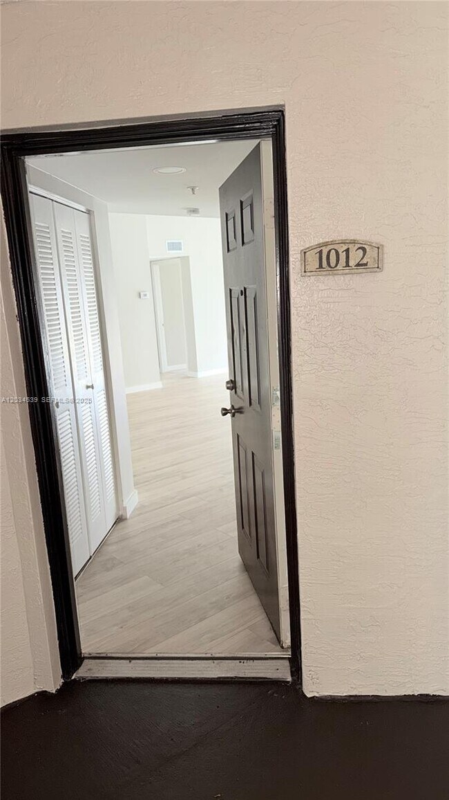 Foto del edificio - 4171 N Haverhill Rd