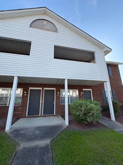 Building Photo - 1216 E Fire Tower Rd