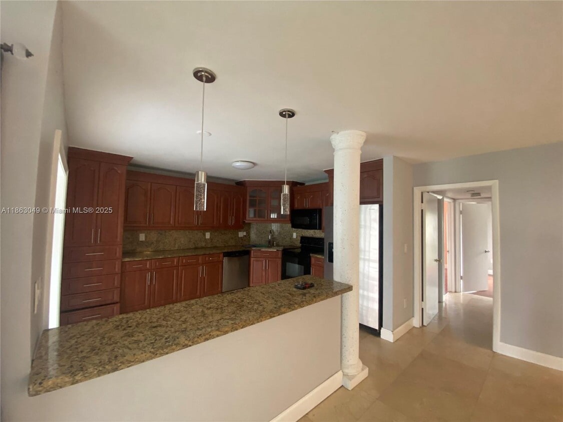 Foto principal - 13045 SW 68th St