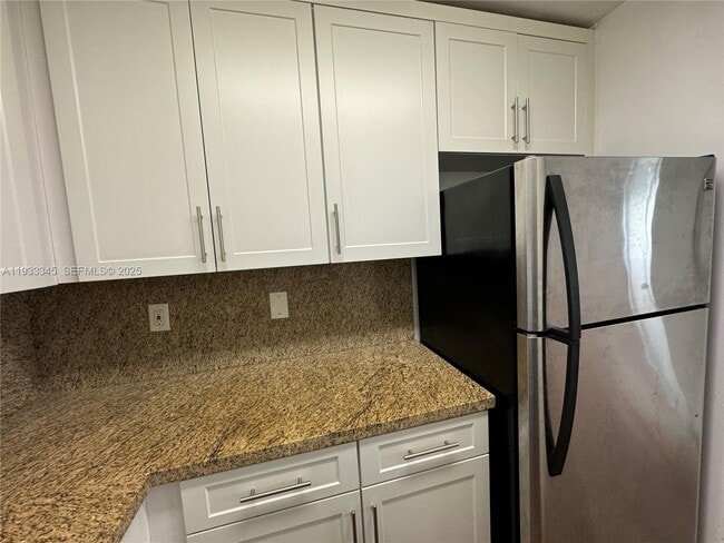 Building Photo - 2918 Bird Ave