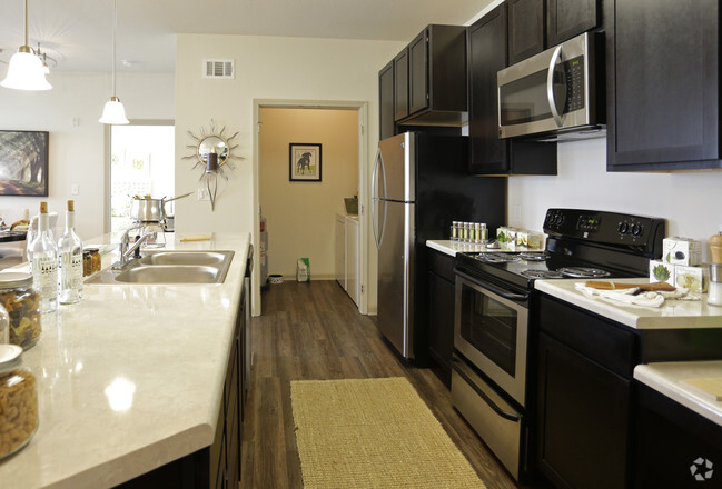 Mulberry 2 camas y 2 baños, cocina - Bridgeway Chattanooga Apartment Homes