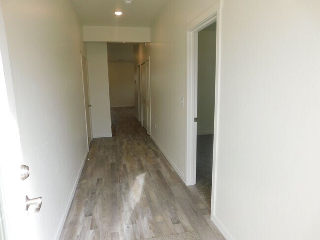 Foto del edificio - 2 Bed/2 Bath New Construction