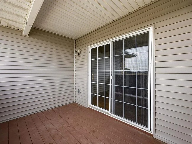Building Photo - 560 Penn Ct