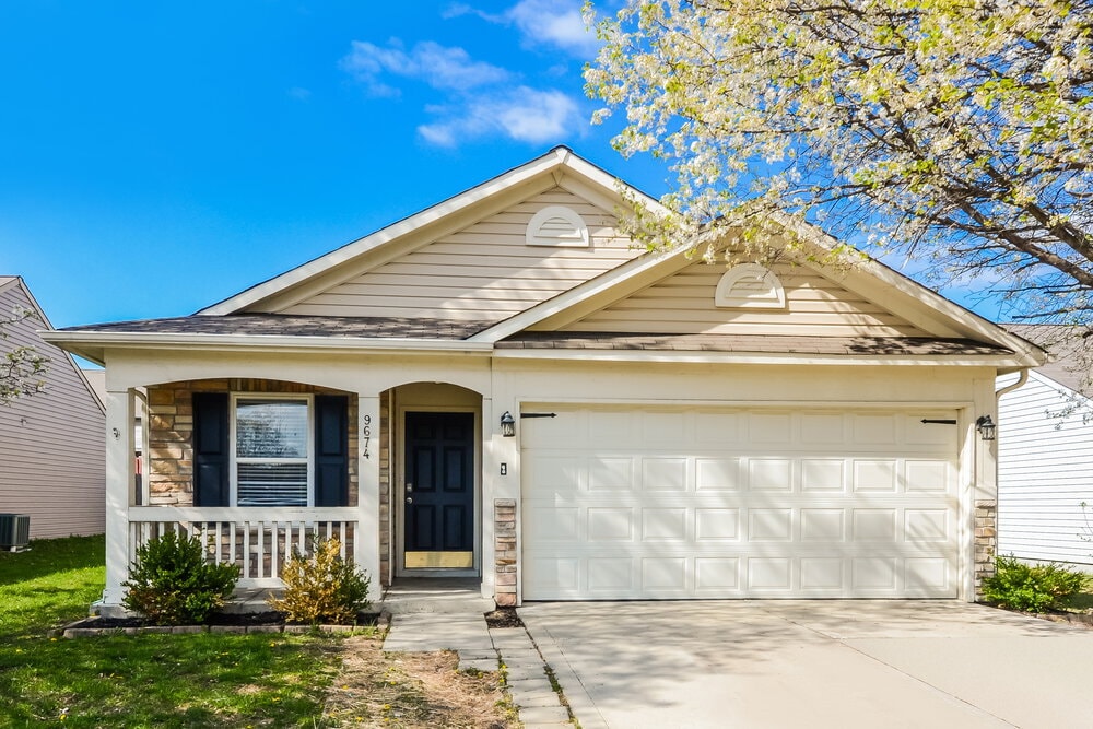 Foto principal - 9674 Thomas Ln