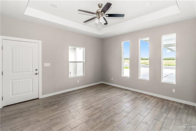 Foto del edificio - 3024 Stark Rd