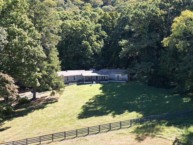 Building Photo - 1654 Ward Mountain Rd NE