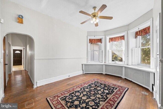 Foto del edificio - 7301 Chestnut Ave