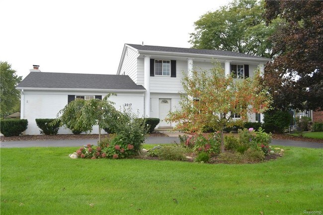 Foto del edificio - 3517 Trentwood Dr