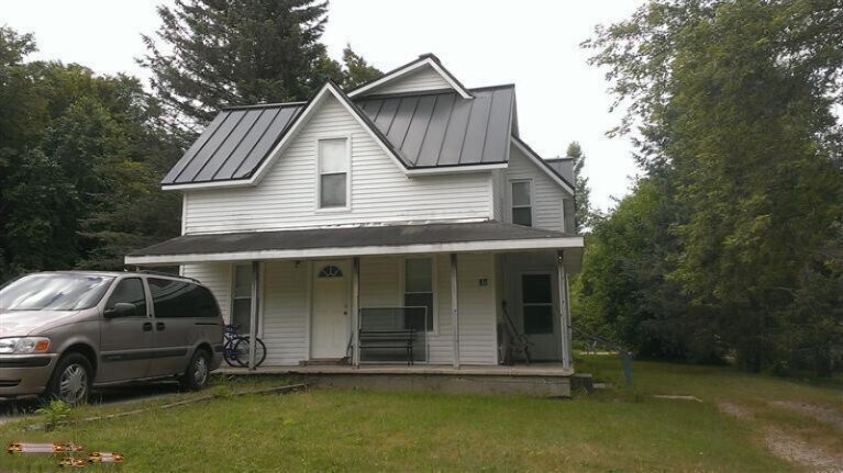 Primary Photo - 34 Grant St