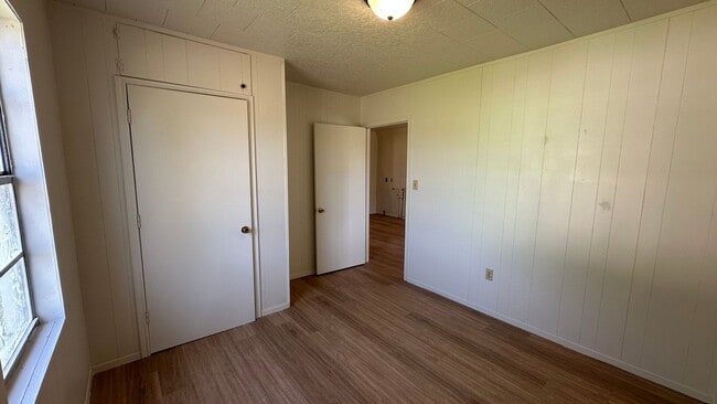 Building Photo - COMING SOON -- 2-bedroom, 1 bathroom Apartment Available in Rayne!