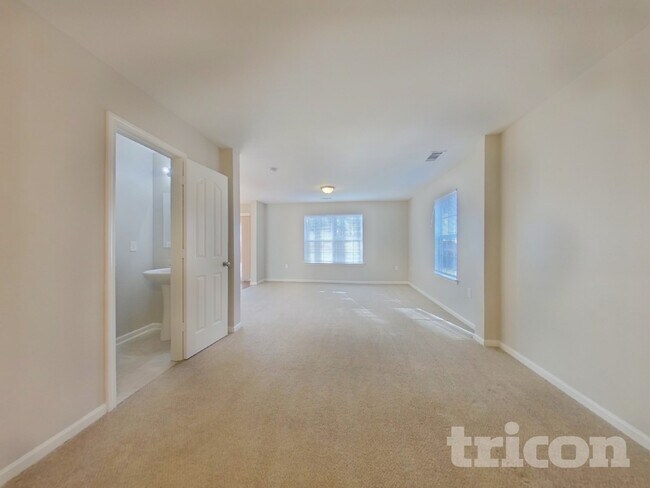 Foto del edificio - 4936 Broad Leaf Ct