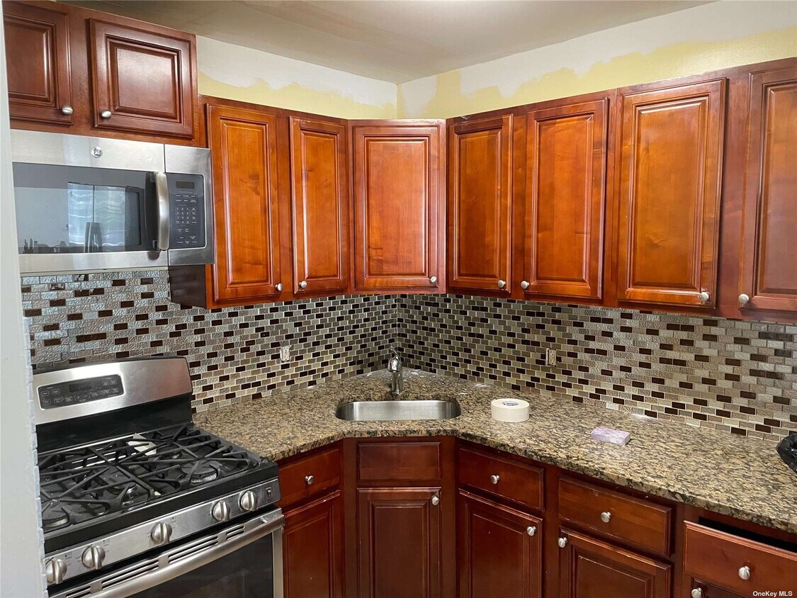 Foto principal - 126-25 Inwood St