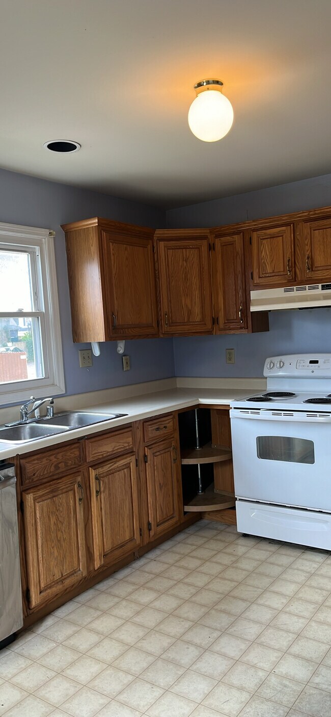 Foto del edificio - 829 W Maxwell St