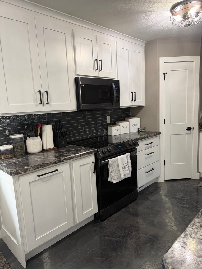 Foto del edificio - 4424 Benton St NE