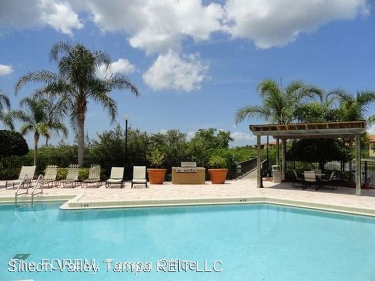 Foto principal - 4334 Bayside Village Dr