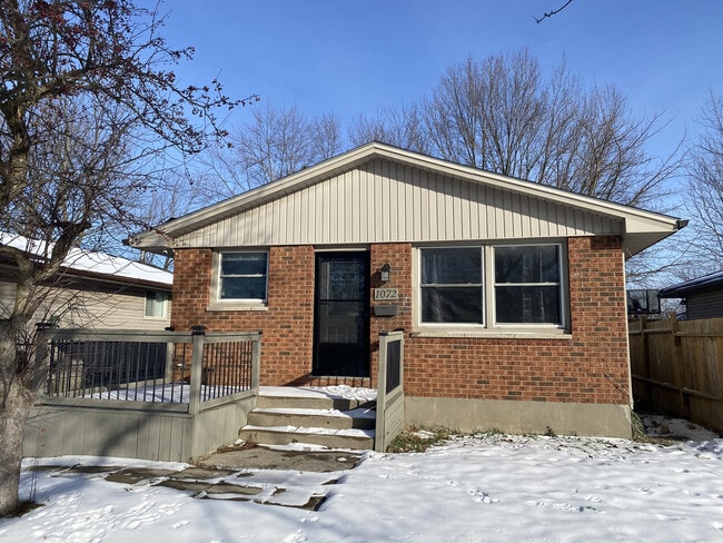 Front of House - 1072 Jalna Blvd