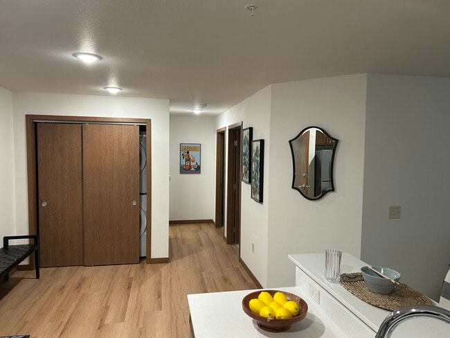 Building Photo - Highland Apartments