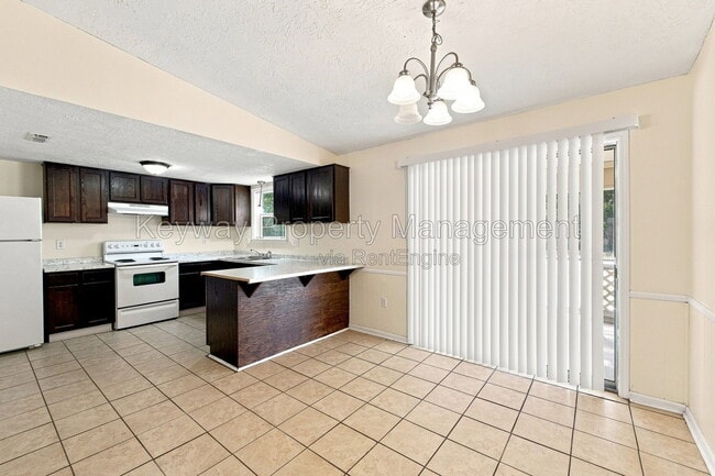 Building Photo - 3487 Postell Dr