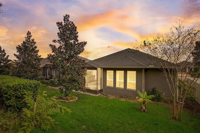 Foto del edificio - 223 Silver Maple Rd