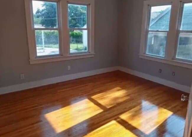 Building Photo - 631 N Fountain St