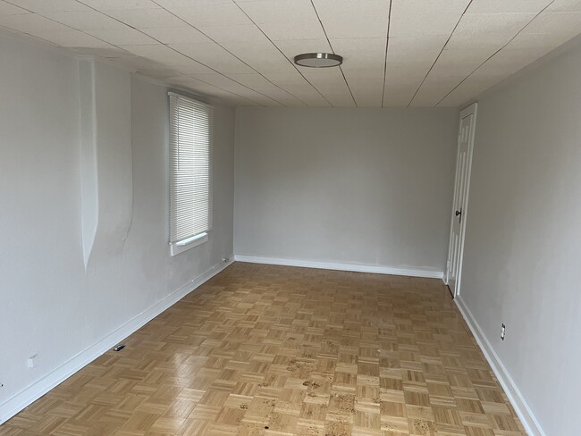 Foto del edificio - 1006 N Graham St