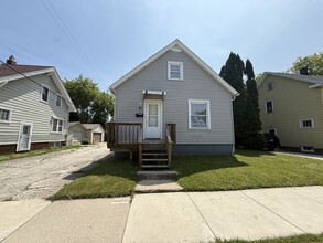 Building Photo - 919 Geele Ave