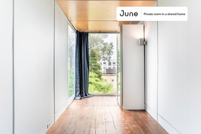 Foto del edificio - Room in Shared 6 bed/6 bath home