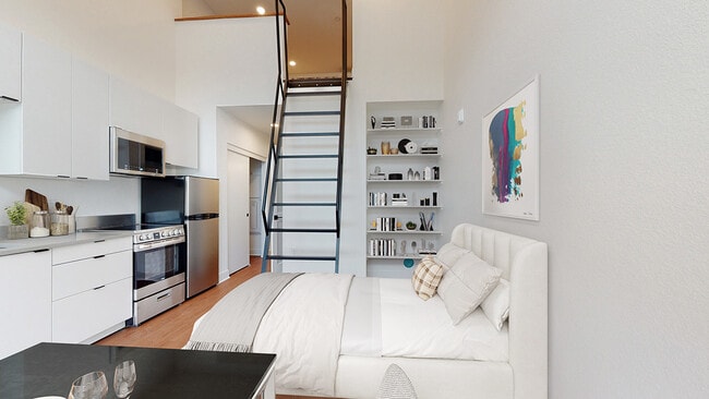 The Everett Apartments - The Everett