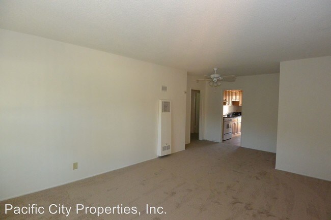 Building Photo - 313 N East St