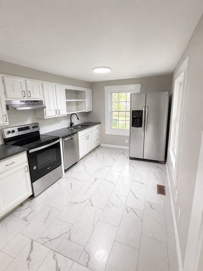 Foto del edificio - 707 Woodland Ave